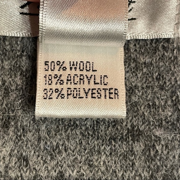 NWT Aris. A Wool Blend Circle Knit Design Open Front Sleeveless Sweater Duster - Picture 15 of 16